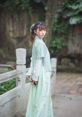 欧美怀旧经典歌曲特色_国产剧在线观看视频